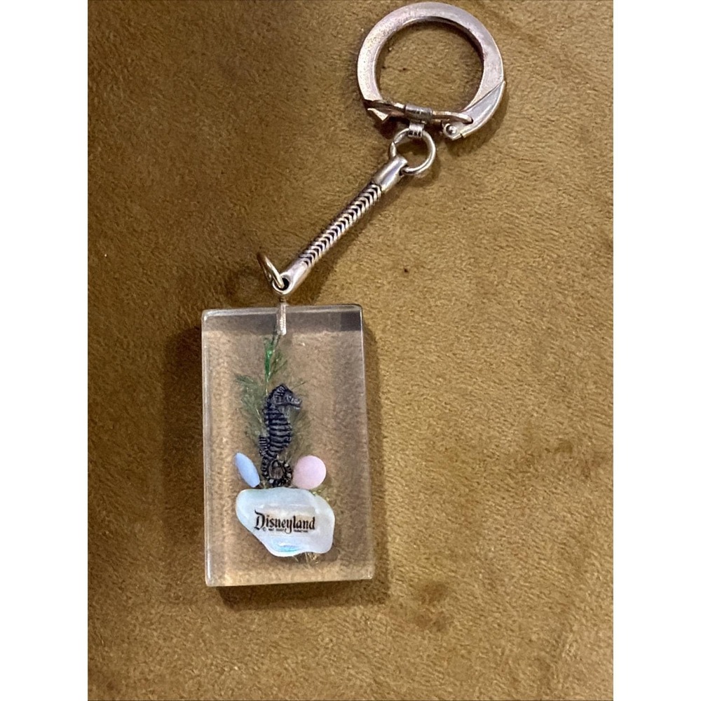 VTG 70s Disneyland Ocean Decor Lucite Keychain Walt Disney Productions Souvenir